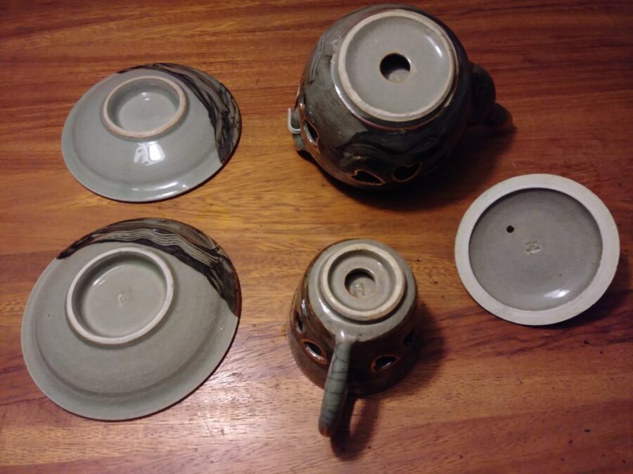 Vintage Somayaki Tea Pot, Cup and 2 Saucers