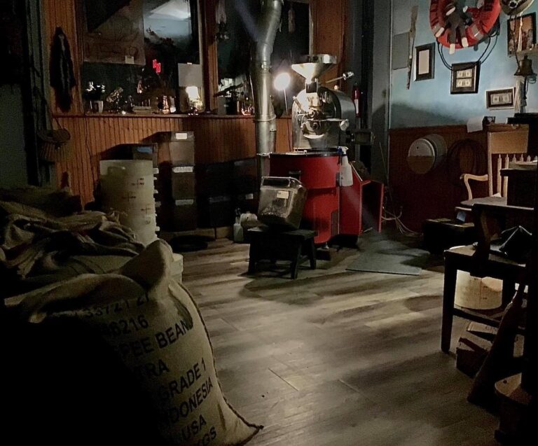 Dead River Coffee Roasters in Marquette MI 768x637
